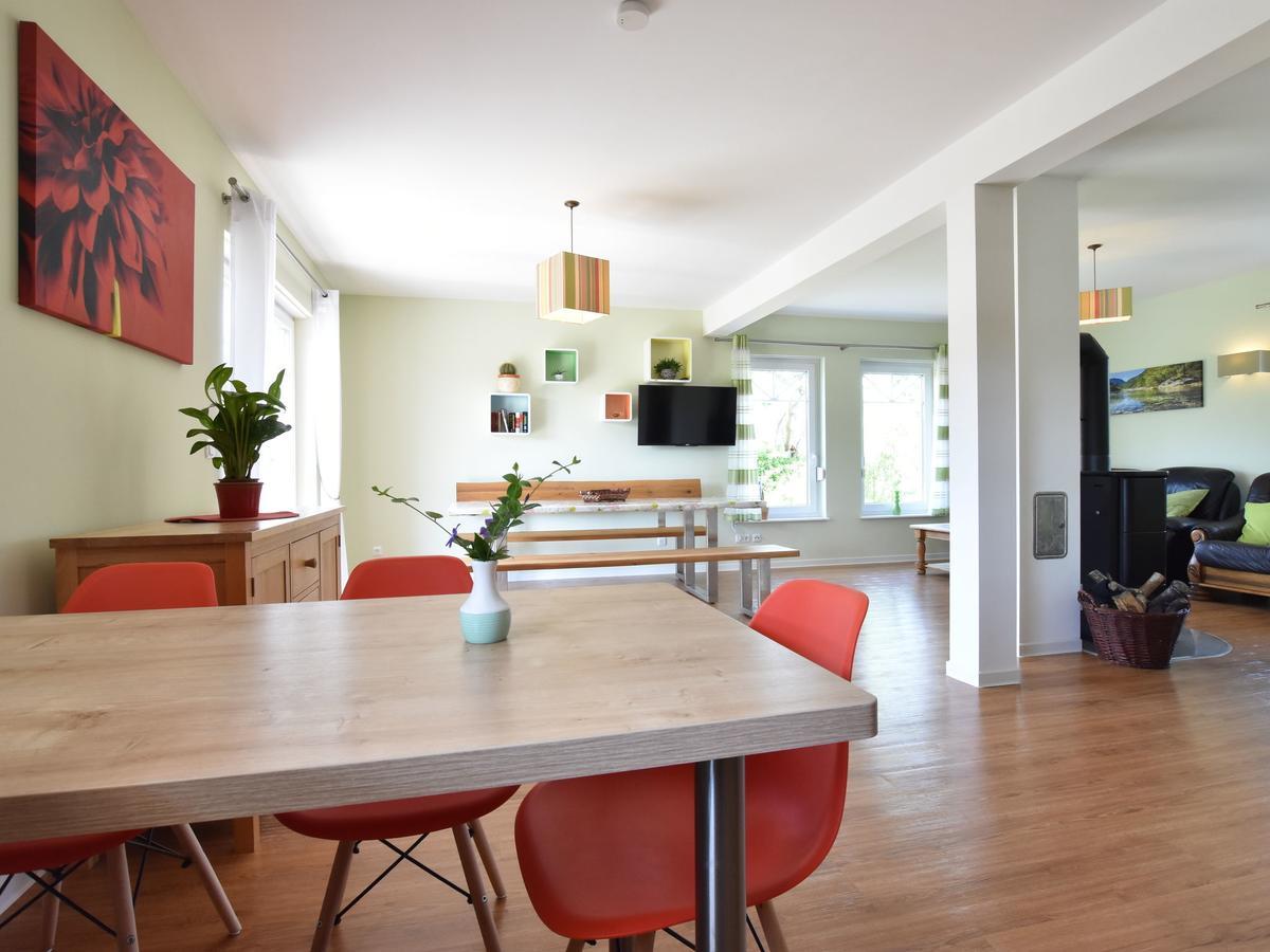 Spacious Holiday Home In Hornstorf With Trampoline エクステリア 写真